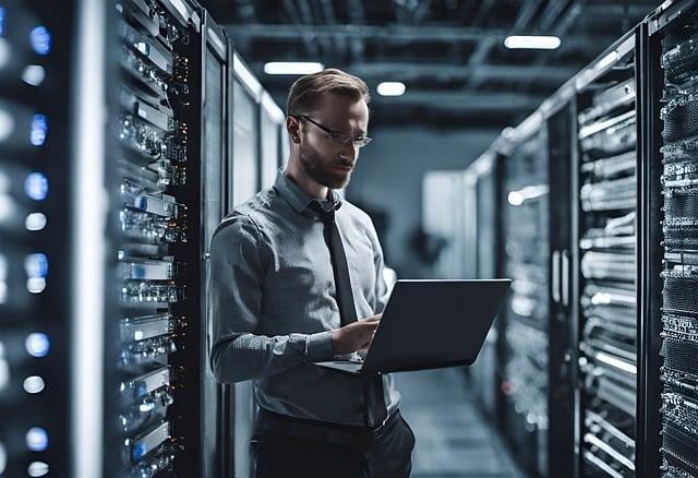 Energy-efficient data centers powered by AI green technology USA 2025 reducing carbon footprints